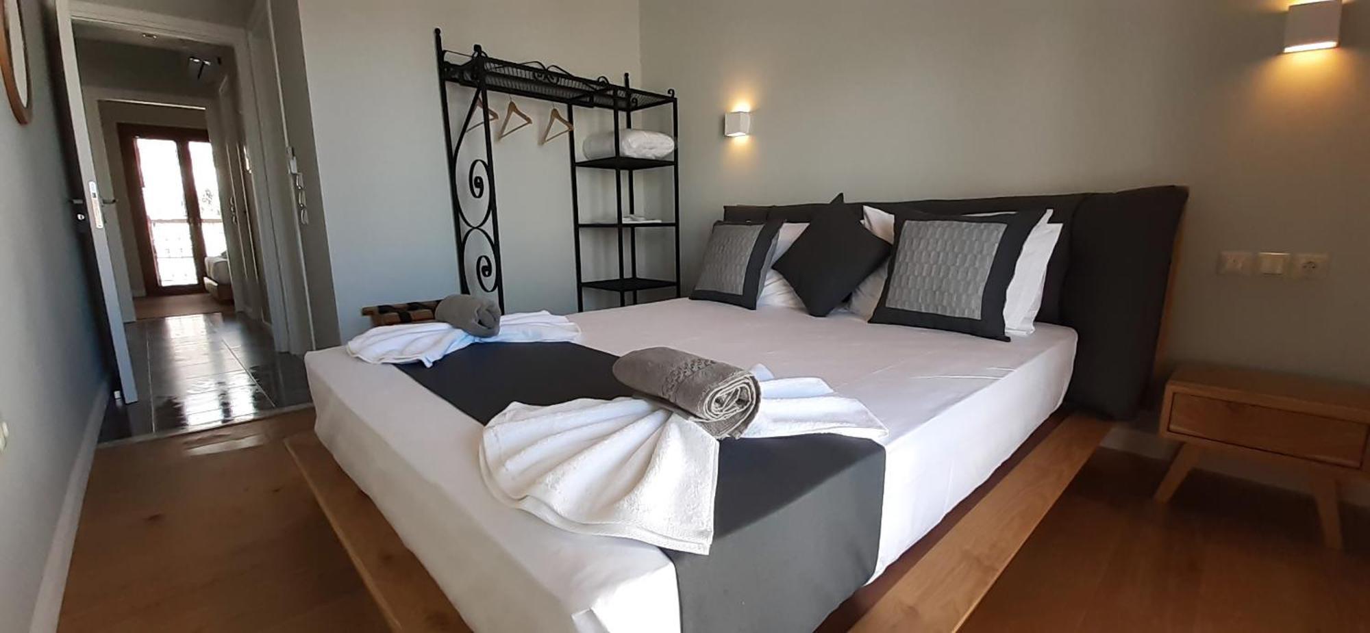 Andros 4 All Seasons Villas & Suites Ormos  Oda fotoğraf